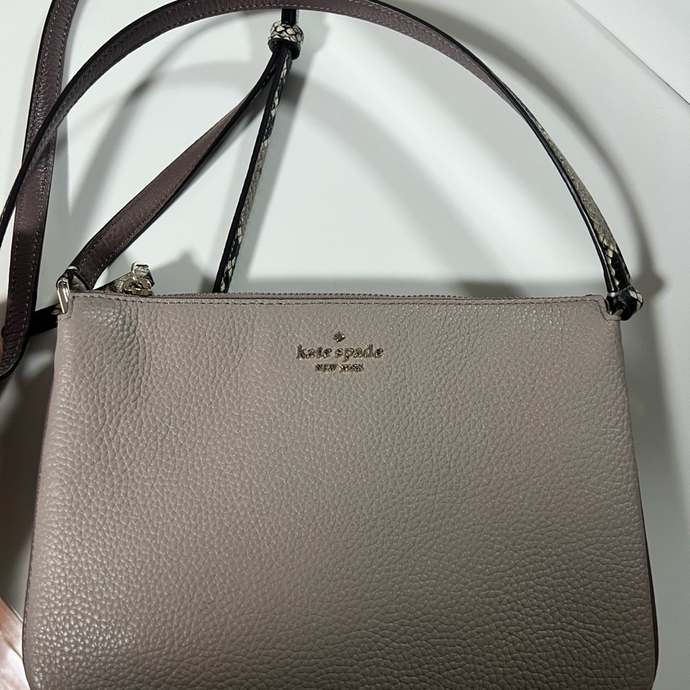 Kate spade grey and mauve crossbody bag